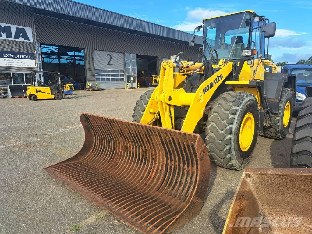 Komatsu WA 250-5H Utovarivači na točkove