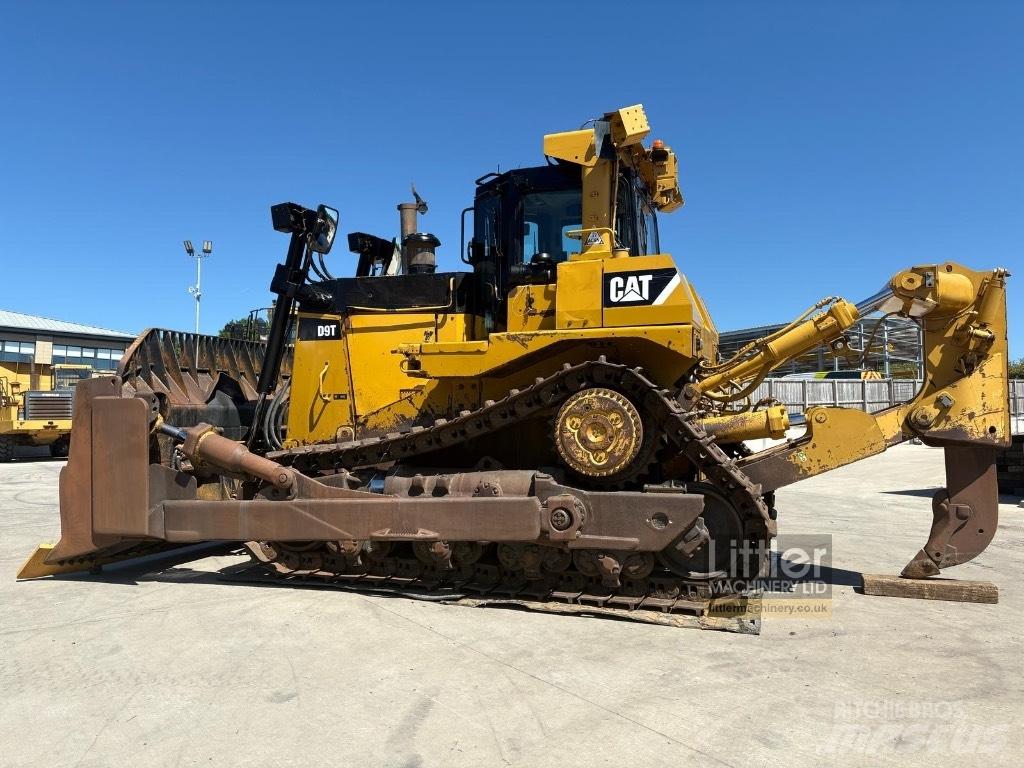 CAT D 9 T Buldožeri guseničari