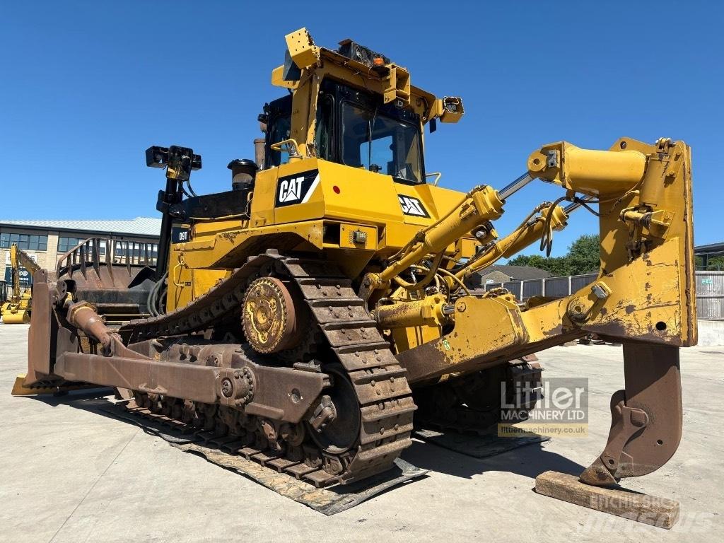 CAT D 9 T Buldožeri guseničari