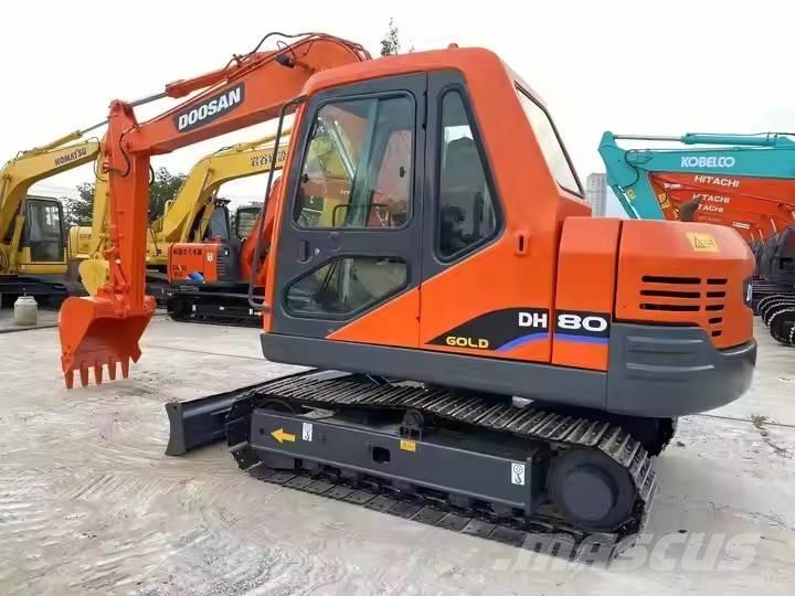 Doosan DH 80 Bageri guseničari