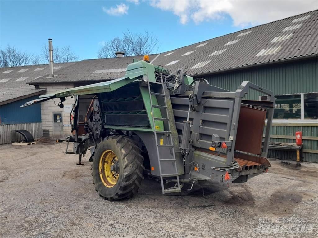 Fendt 12130N Traktori