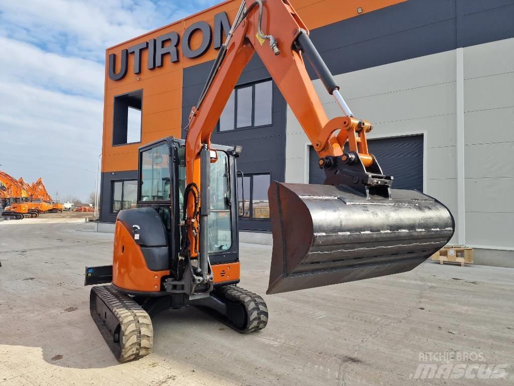 Hitachi ZX38U-6 Mini bageri < 7t