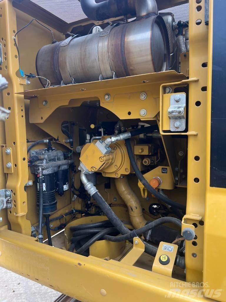 CAT 320 Bageri guseničari