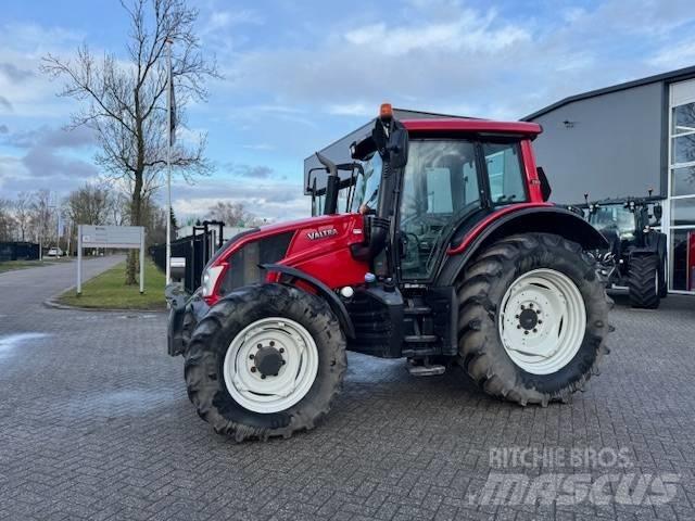 Valtra N123 Hitech5 Traktori