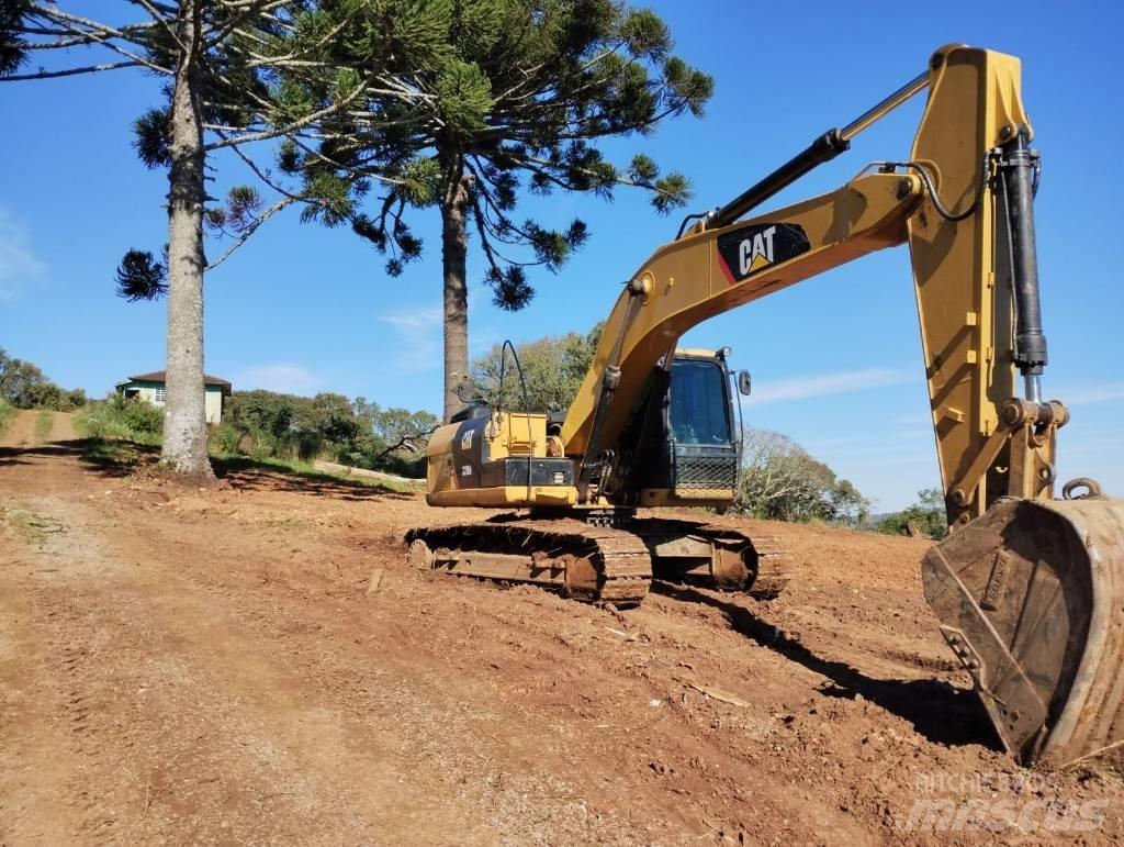 CAT 320D2 Bageri guseničari