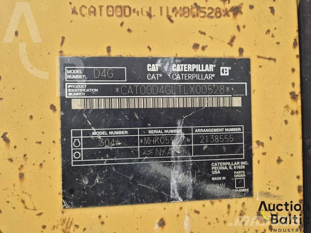 CAT D 4 G Buldožeri guseničari