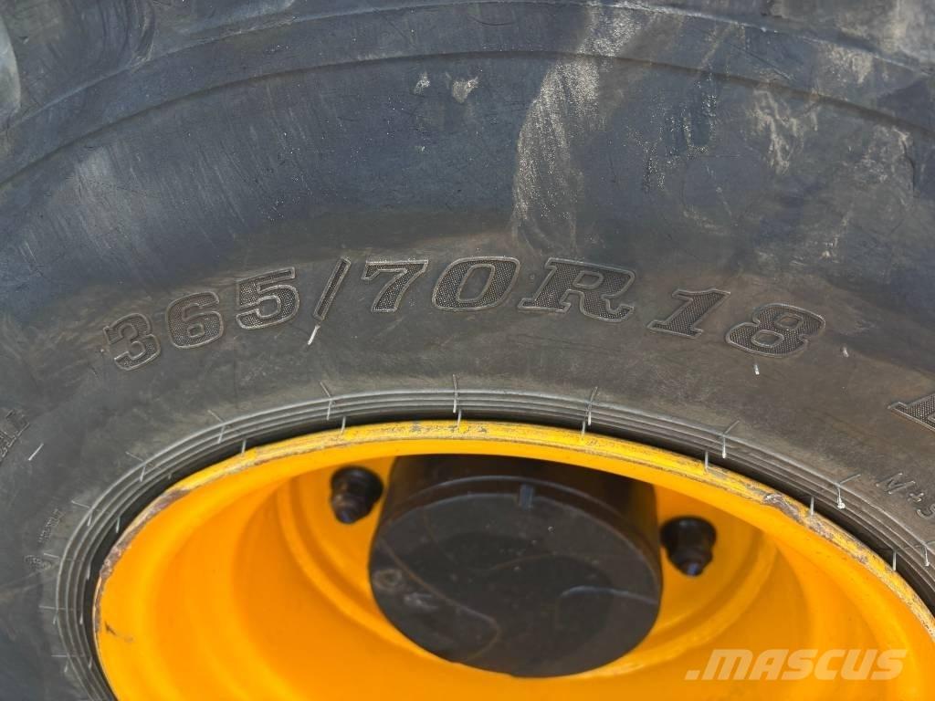 JCB 407 Utovarivači na točkove