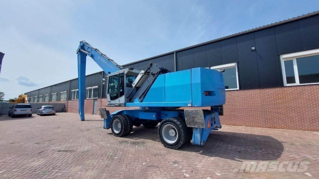 Fuchs MHL360 Bageri za prenos primarnih/sekundarnih sirovina