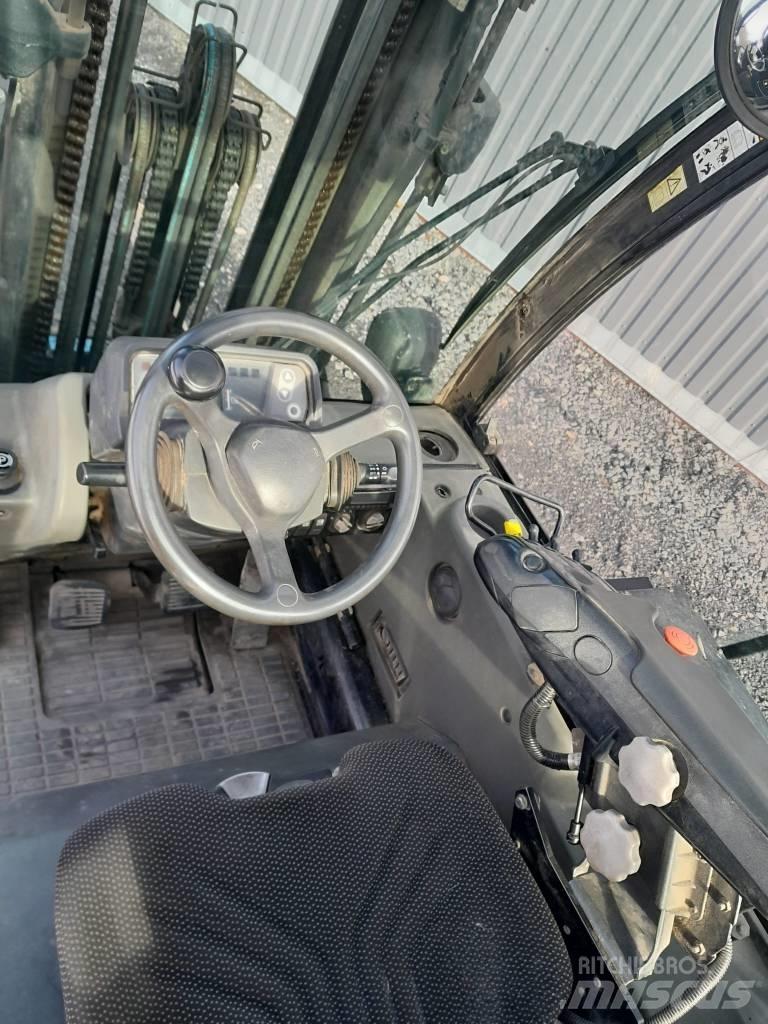 Mitsubishi FD 25 N Dizelski viljuškari