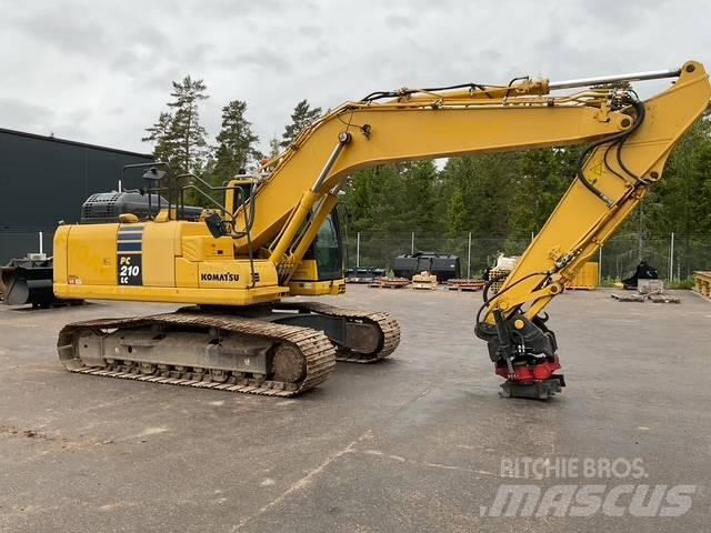 Komatsu PC210 Bageri guseničari