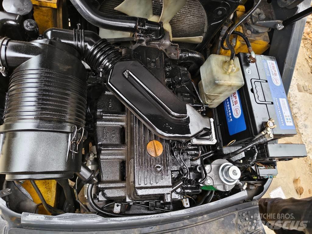Komatsu FD30 Dizelski viljuškari
