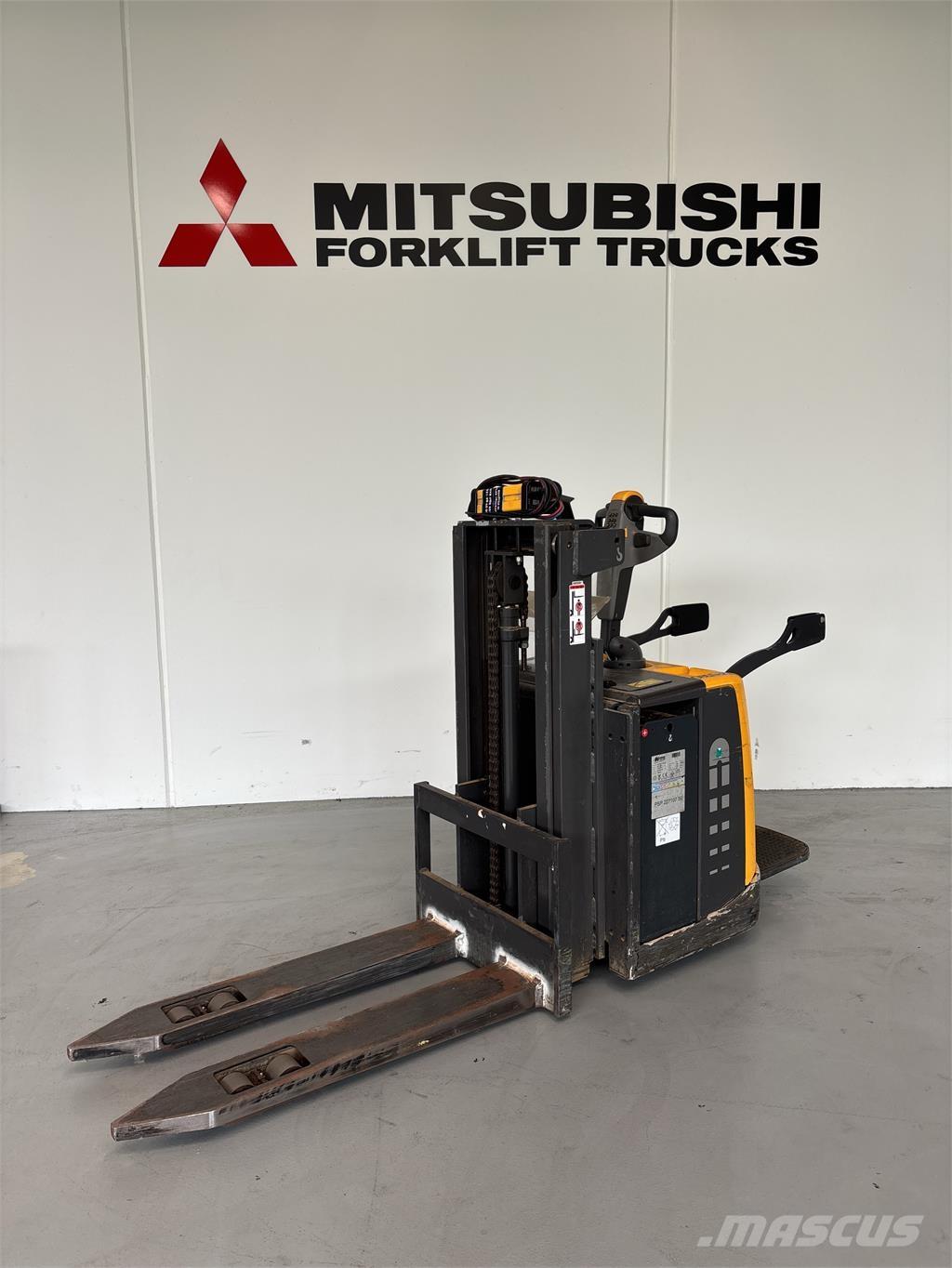 Atlet PSP160 Samopogonski ručni viljuškari