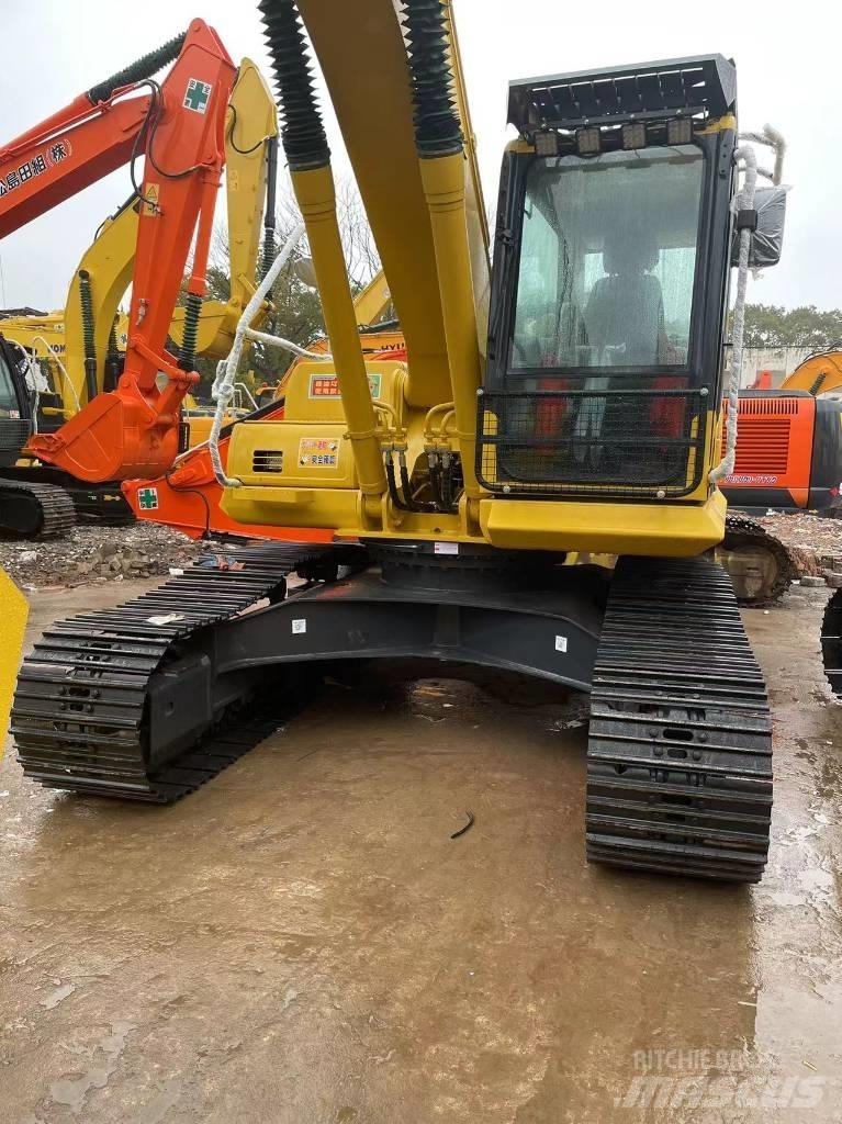 Komatsu pc220-8 Bageri guseničari