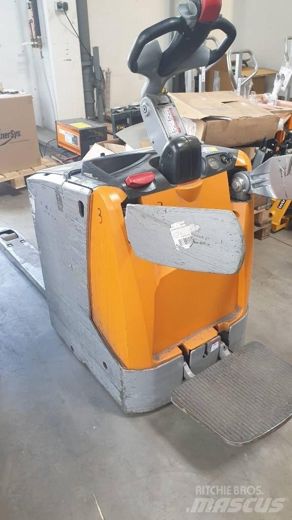 Still EXU-SF 20 Nisko podizni električni viljuškar sa stajalištom