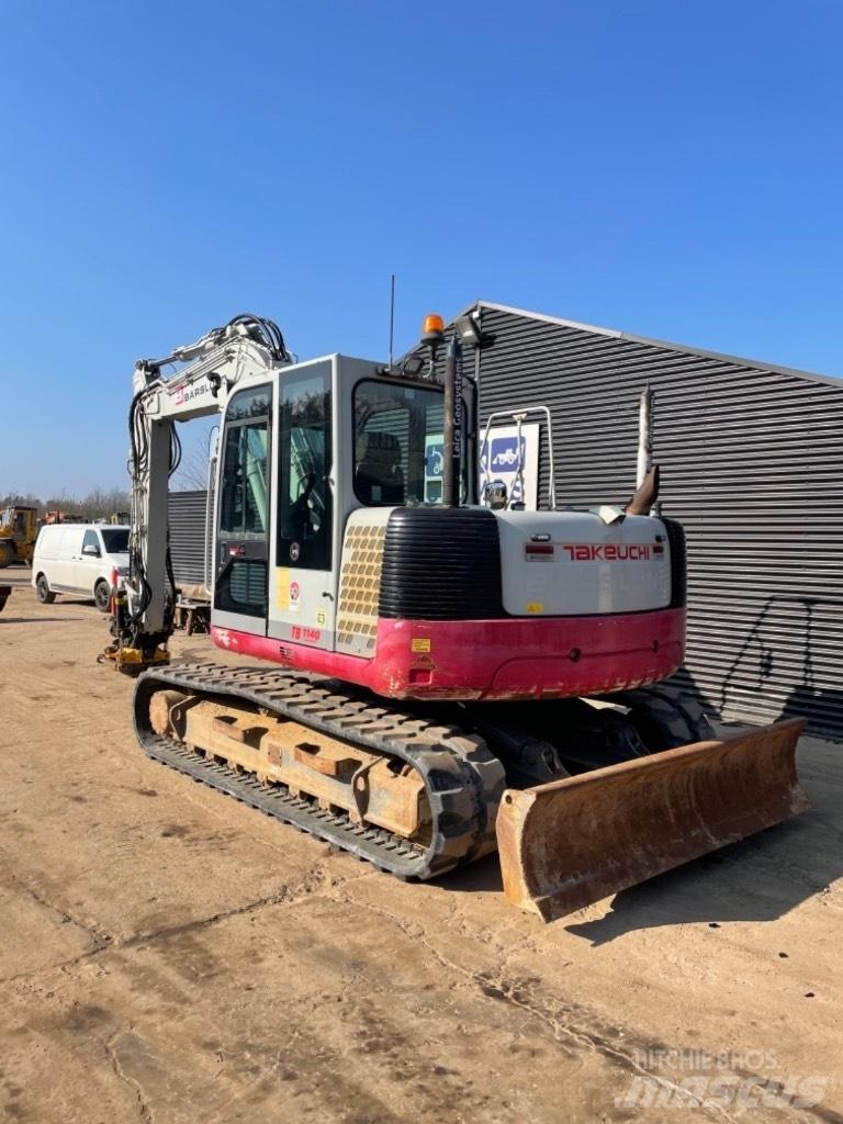 Takeuchi TB 1140 Bageri guseničari