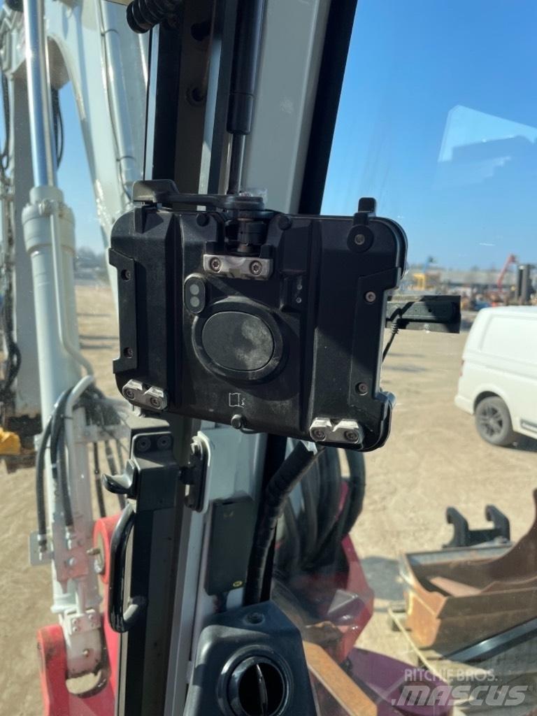 Takeuchi TB 1140 Bageri guseničari