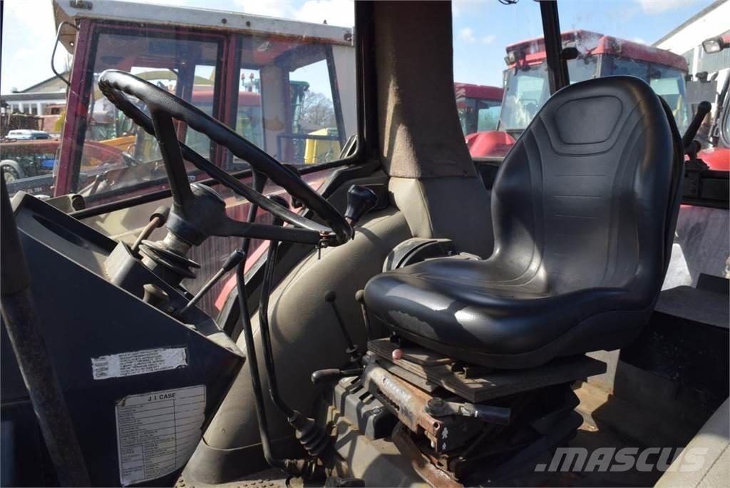 Case IH 844 XLN Traktori