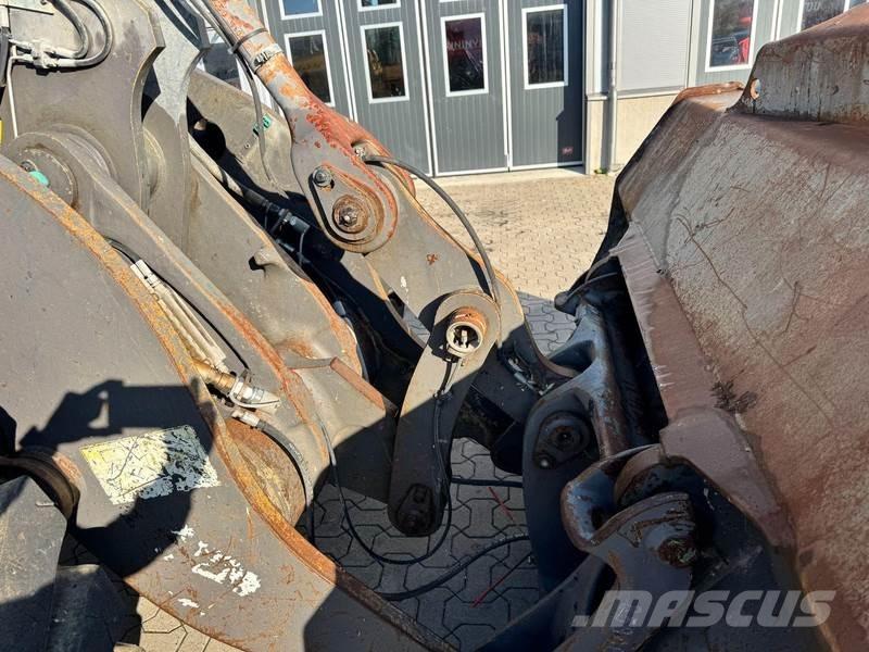 Volvo L90F Utovarivači na točkove
