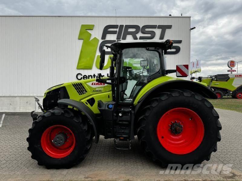 CLAAS AXION 870 Traktori