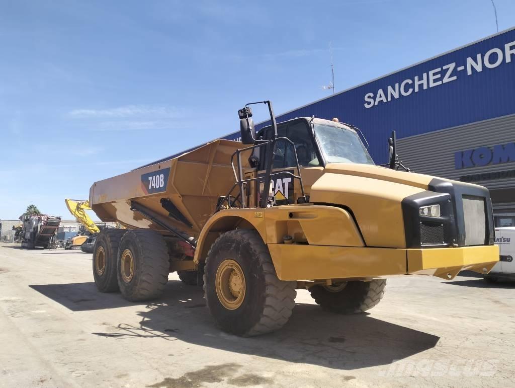 CAT 740 B Zglobni damperi