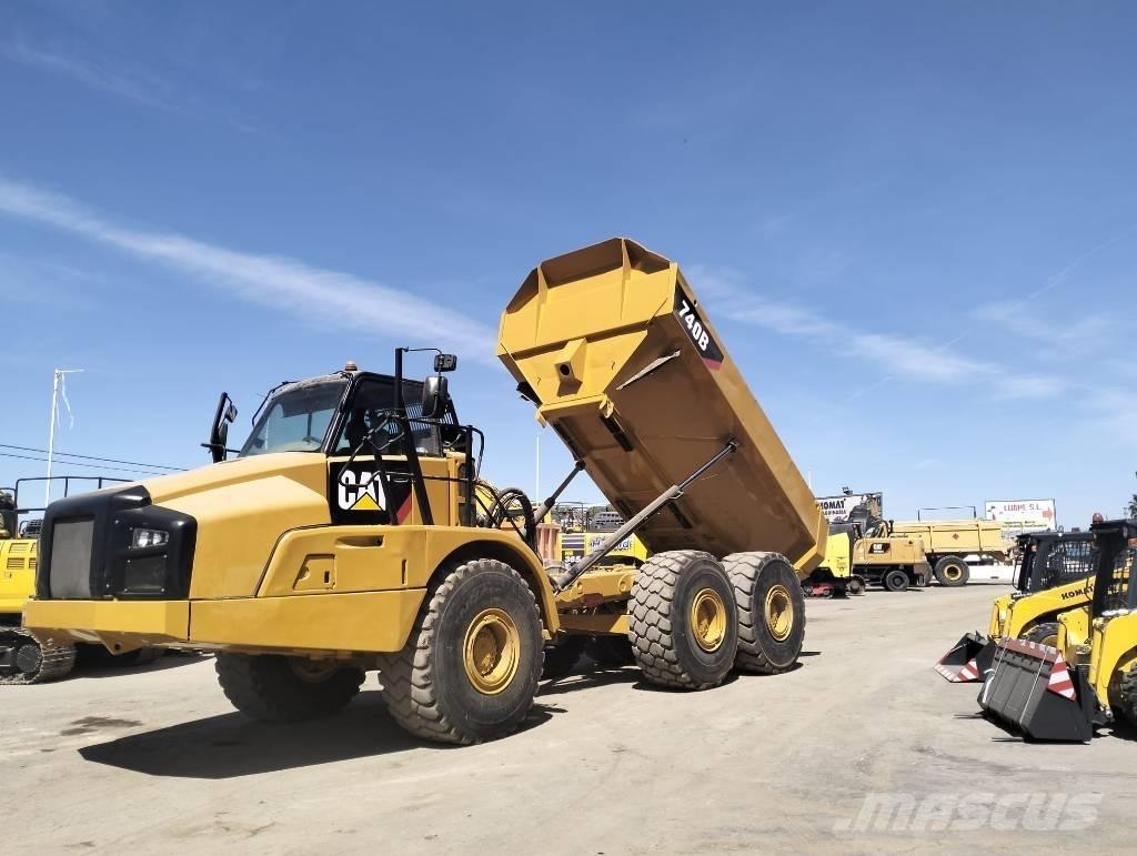 CAT 740 B Zglobni damperi