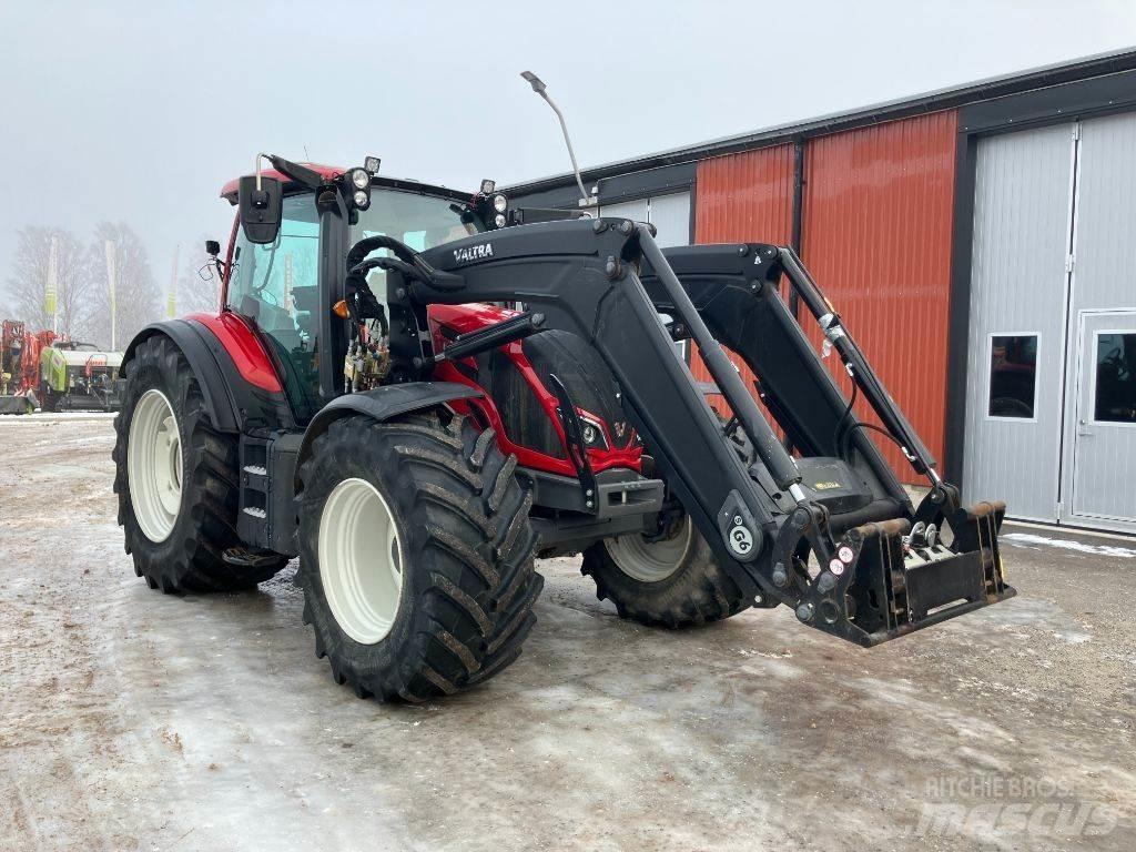 Valtra N174D Traktori