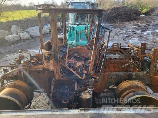 JCB Fastrac 4220     rim Gume, točkovi i felne