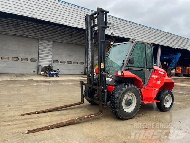 Manitou M 30.2 Vanterenski viljuškar