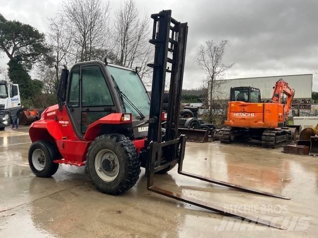 Manitou M 30.2 Vanterenski viljuškar
