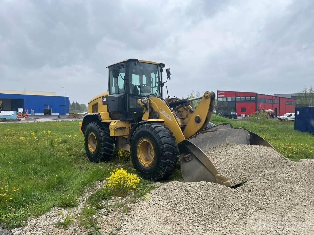 CAT 926M Utovarivači na točkove