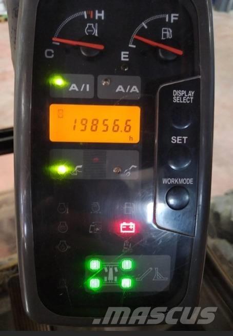 Hitachi ZX 210 W Bageri točkaši