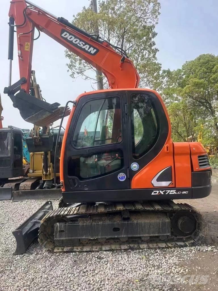 Doosan DX 75LC-9 C Mini bageri < 7t