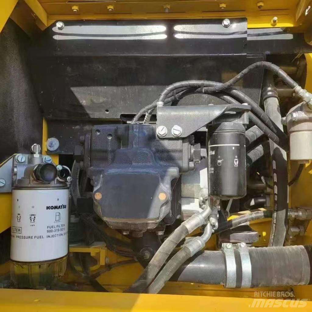 Komatsu 240LC-8 Bageri guseničari