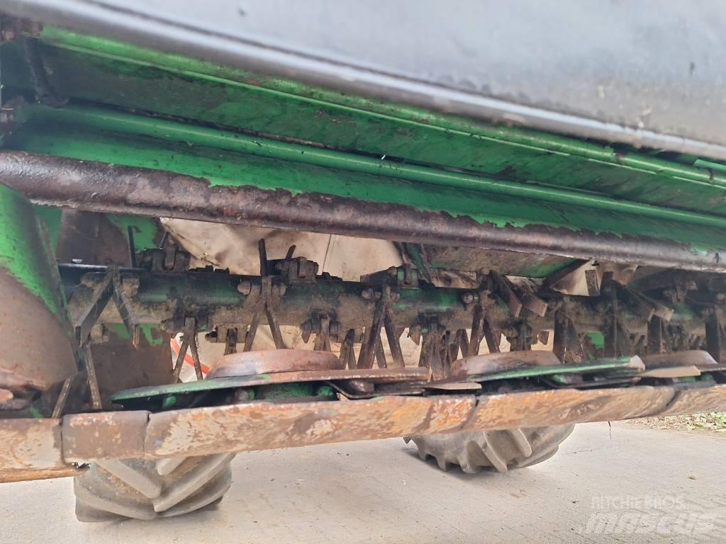 John Deere 131 Uređaji za kosačice