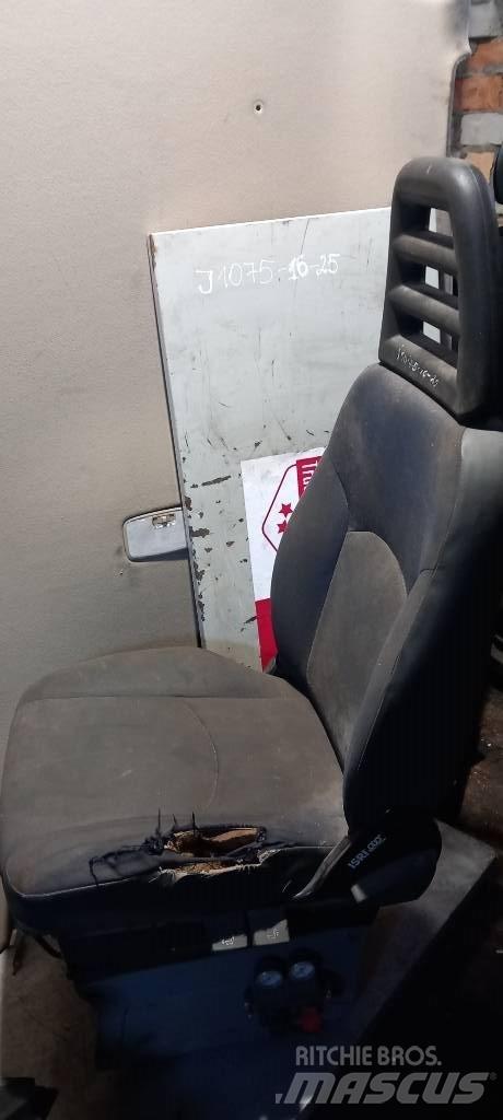 Iveco Daily.     3802247 Kabine i unutrašnjost