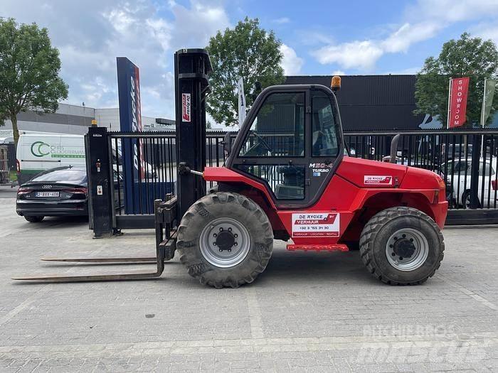 Manitou M50-4 Vanterenski viljuškar
