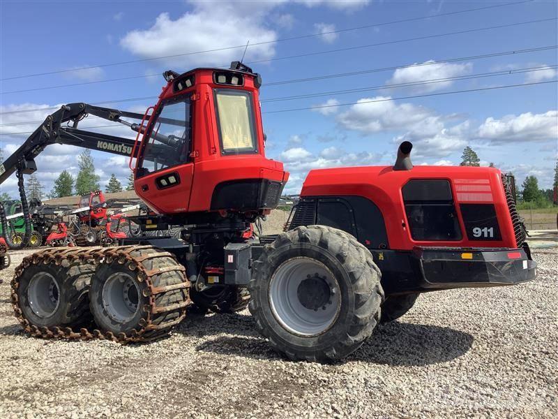 Komatsu 911 Harversteri