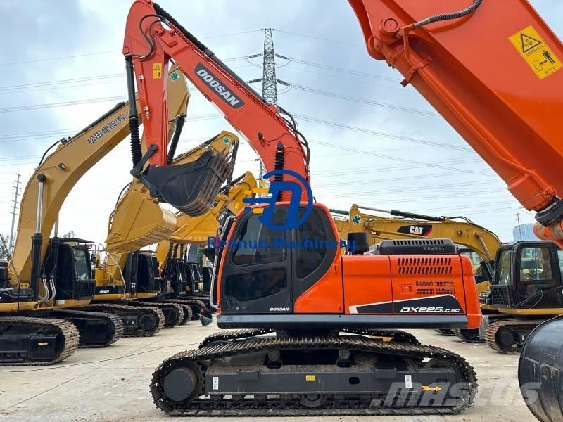 Doosan DX 225 LC-9C Bageri guseničari
