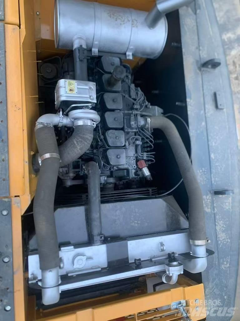 Hyundai R220LC-9S Bageri guseničari