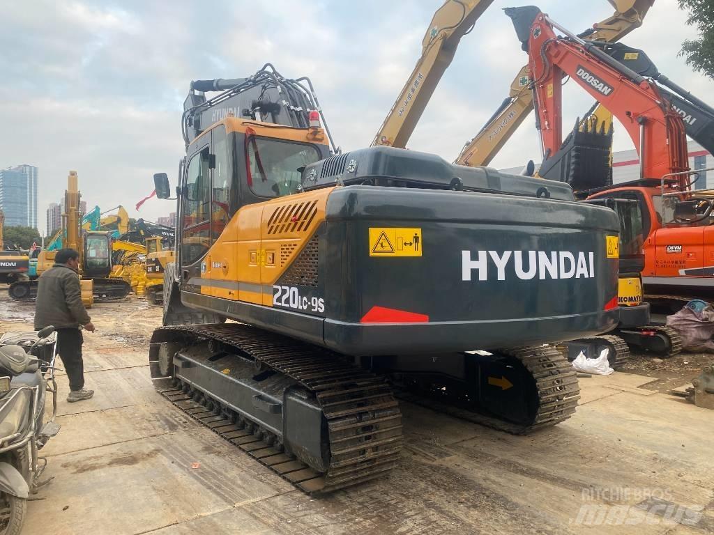 Hyundai R220LC-9S Bageri guseničari