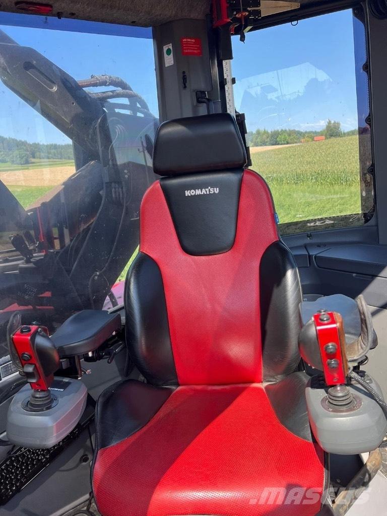 Komatsu 951 Harversteri