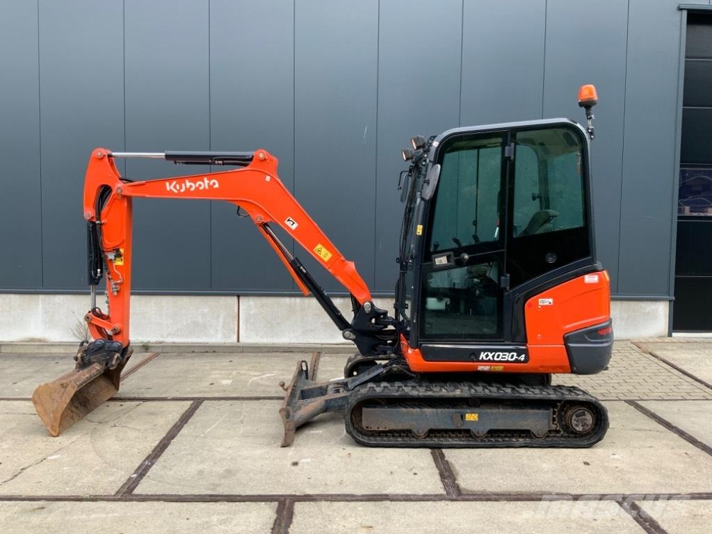 Kubota KX 030-4 Mini bageri < 7t
