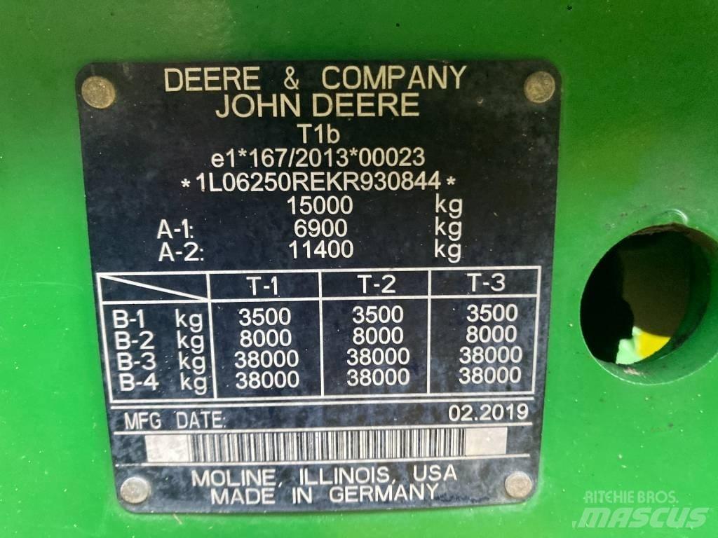 John Deere 6250 R Traktori