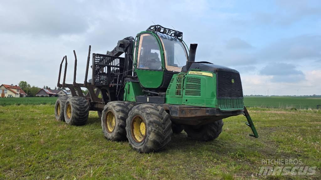 John Deere 1210 E Forvarderi