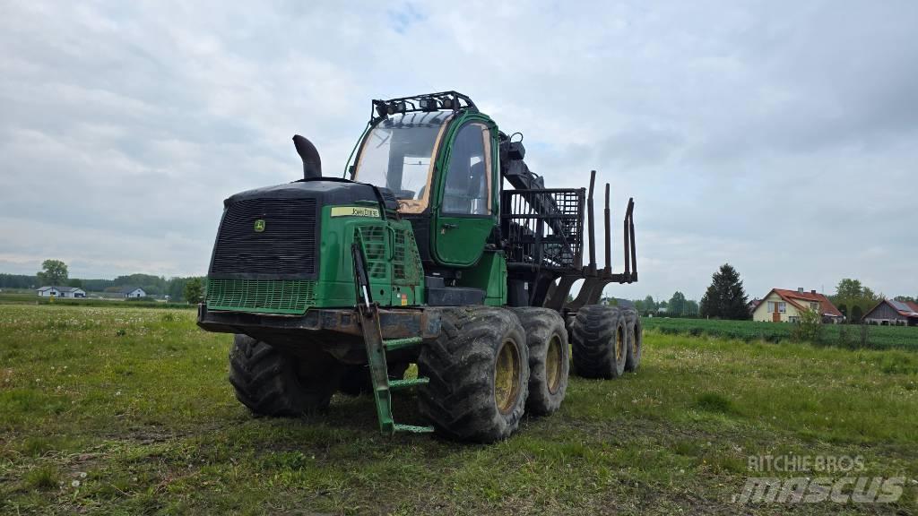 John Deere 1210 E Forvarderi