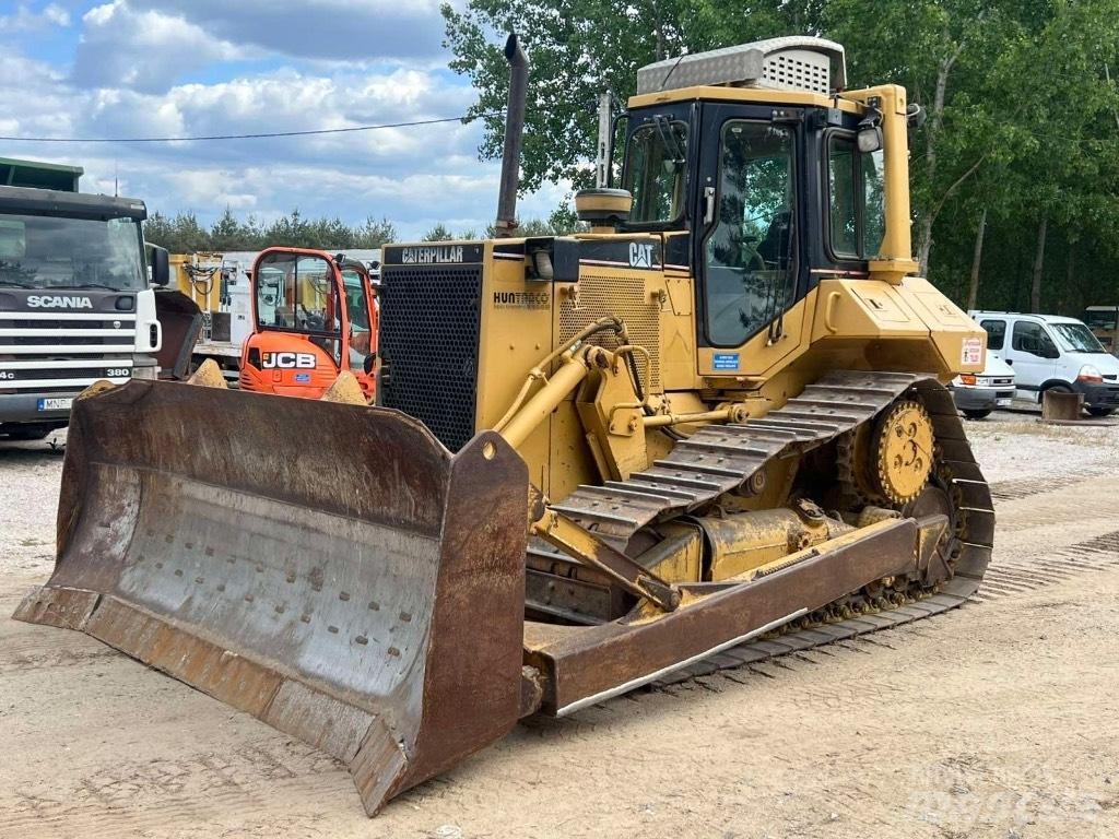 CAT D 6 M Buldožeri guseničari