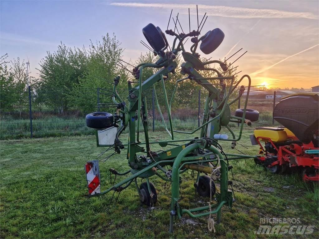 Krone KW 6.70/6 Okretači i sakupljači sena