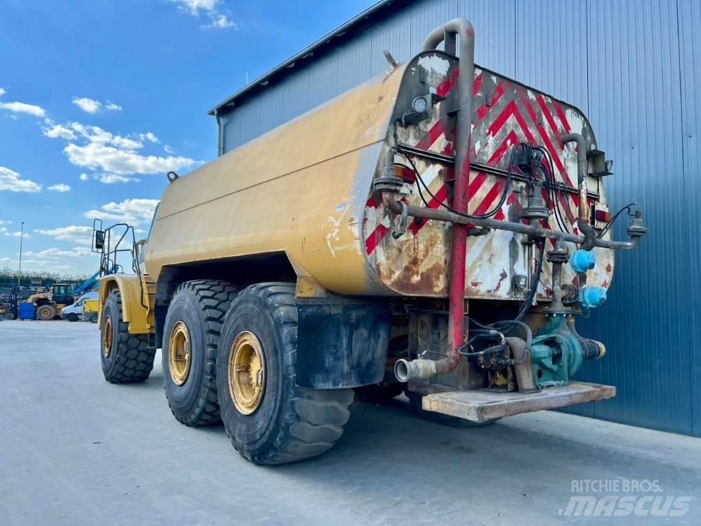 CAT 740 WATER TRUCK Kamioni za vodu