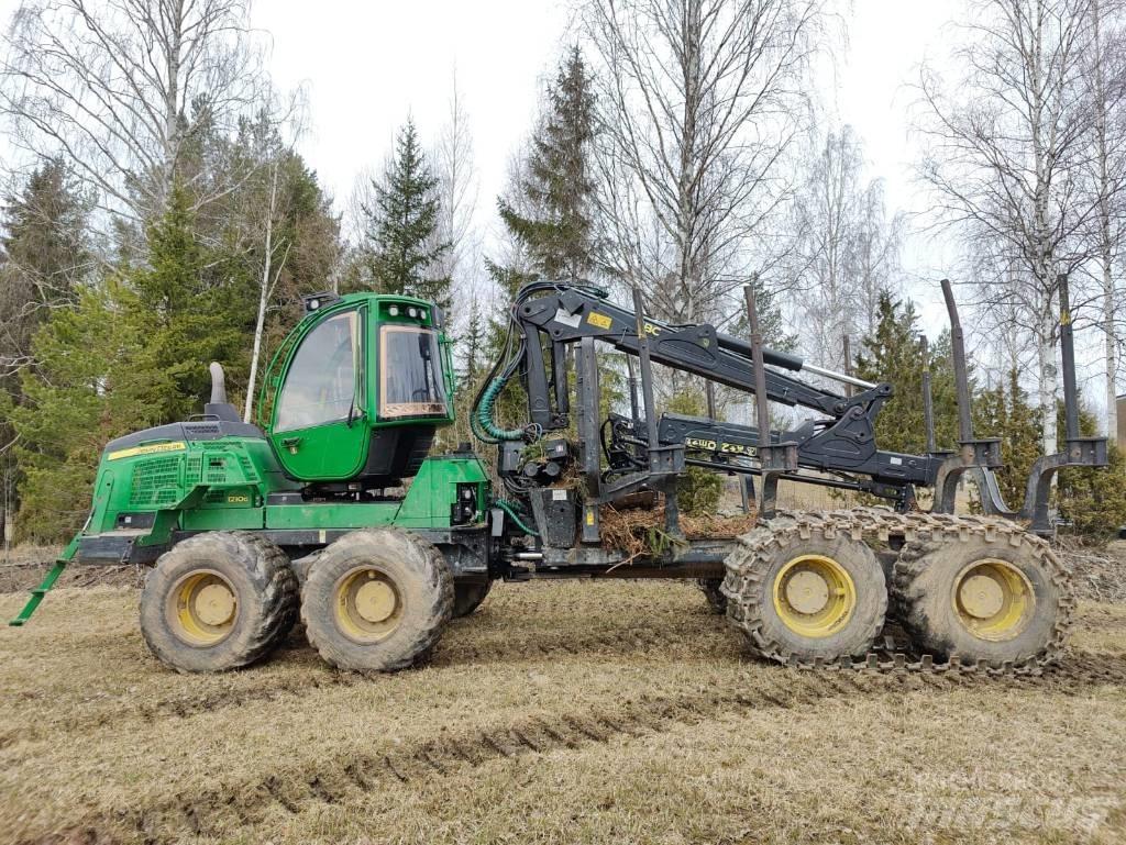 John Deere 1210 G Forvarderi