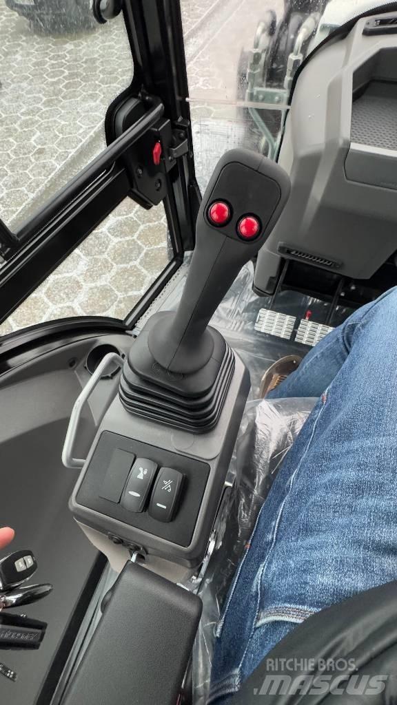Hidromek 102B Rovokopači
